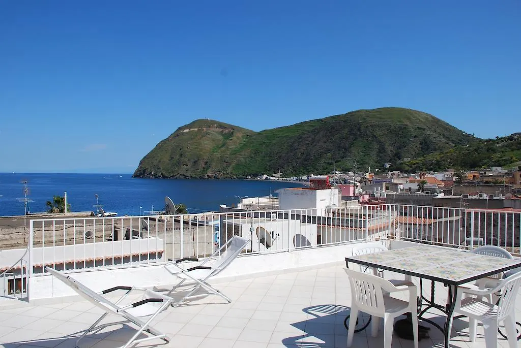 Vulcanoconsult Appartamenti Spiaggia Città di Lipari 0*,  Italia