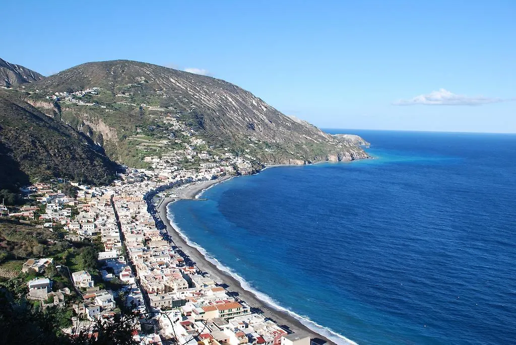 Vulcanoconsult Appartamenti Spiaggia Città di Lipari